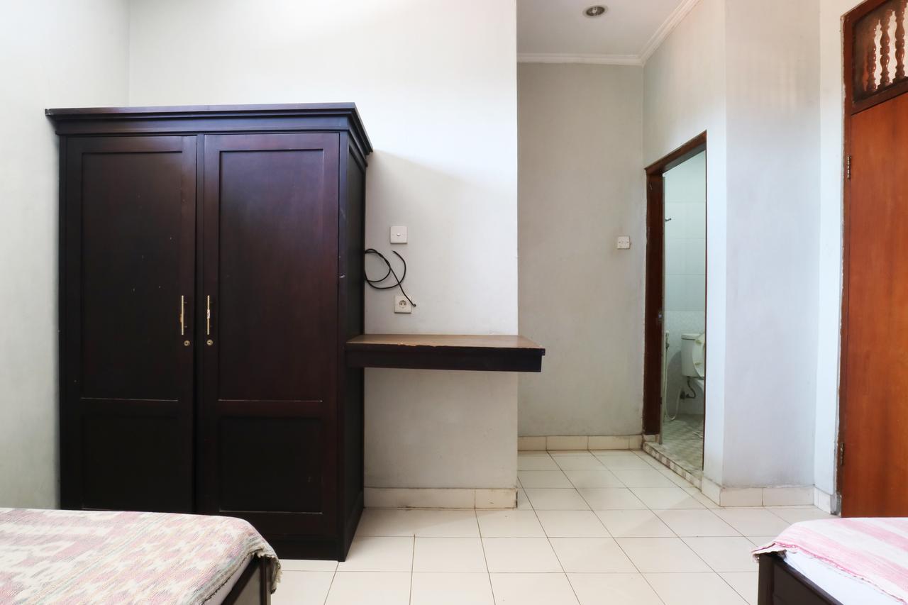 קוטה לומבוק Taman Mekar Beach Inn מראה חיצוני תמונה