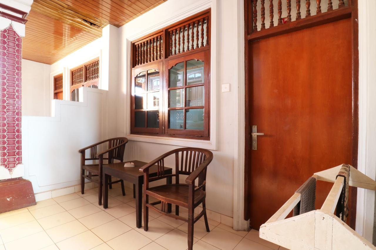 קוטה לומבוק Taman Mekar Beach Inn מראה חיצוני תמונה