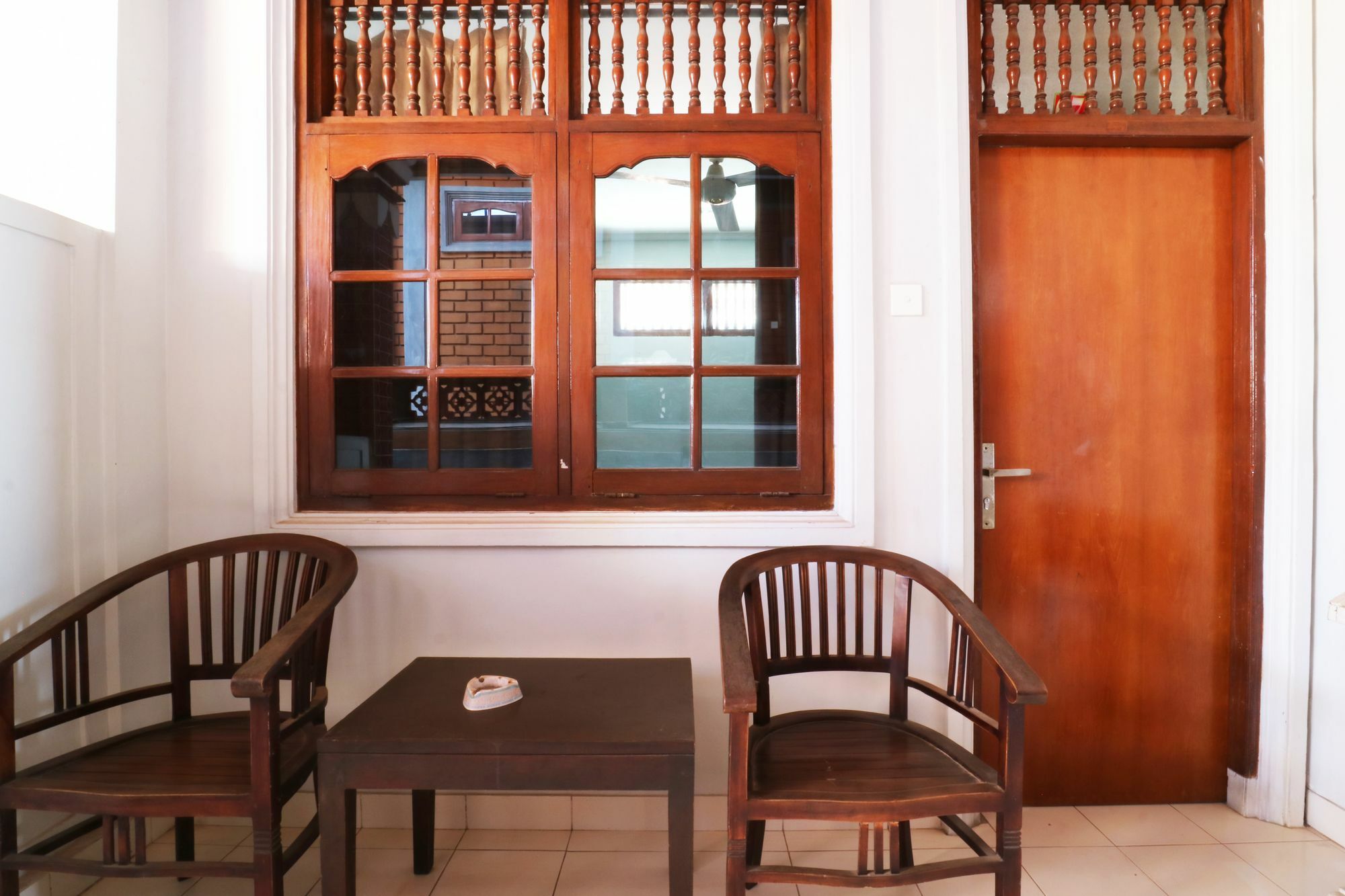 קוטה לומבוק Taman Mekar Beach Inn מראה חיצוני תמונה